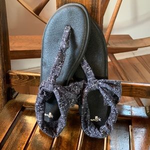Sanuk Sling Sandals US8 EUC